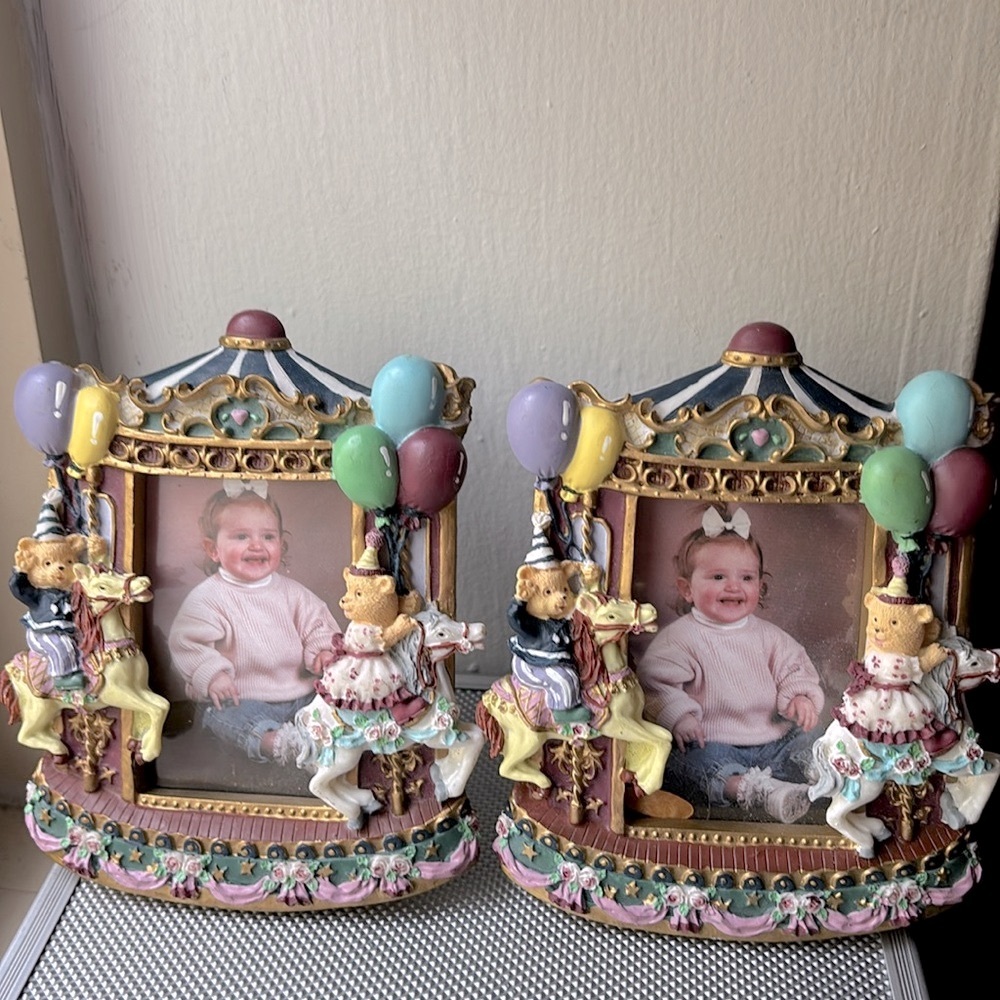 🟣2 Whimsical Colorful Carousel of Memories Photo Frames, Unisex